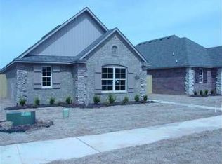 3108 SW Warberry, Springdale, AR 72712