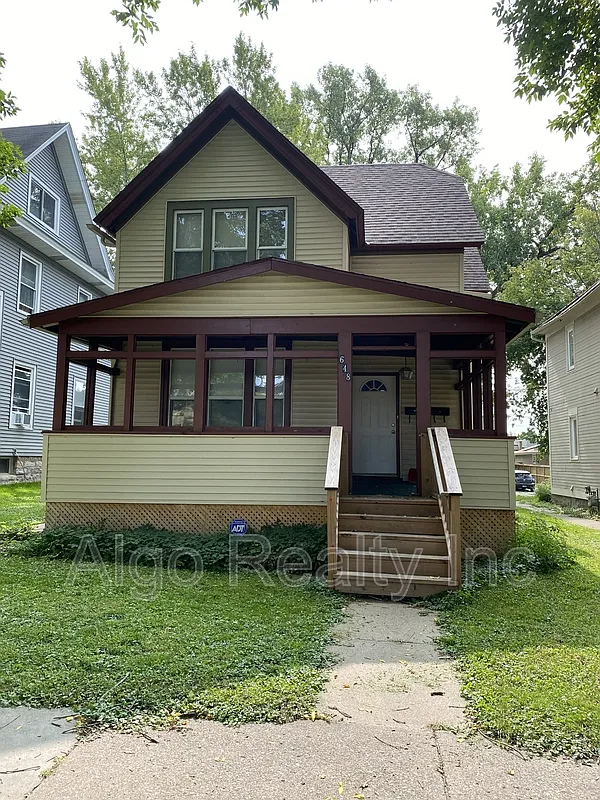 Building Photo - 648 Iglehart Ave #2