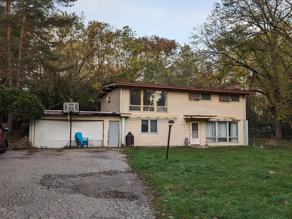 1955 Ball Ave NE, Grand Rapids, MI 49505