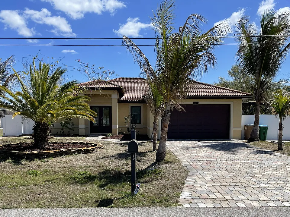 511 SW 7th Pl