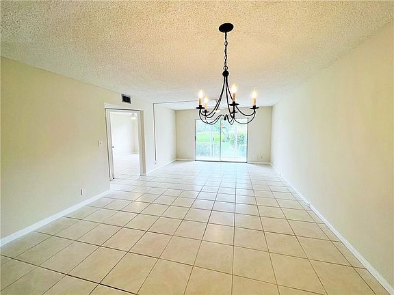 3rd image of 1602 Abaco Drive #E-1