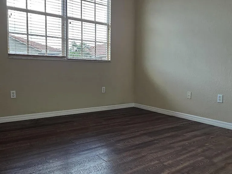 9065 Plymouth Pl — Photo 12
