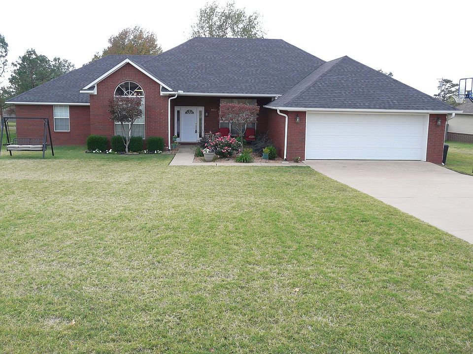 1st image of 932 Skyline Dr