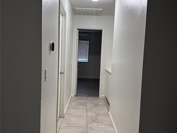2nd image of 11807 Lupin Rd