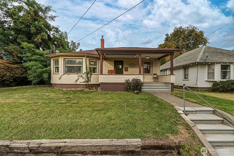 2nd image of 353 S 4th Avenue