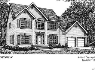 2914 McKinley Ct, New Windsor, NY 12553