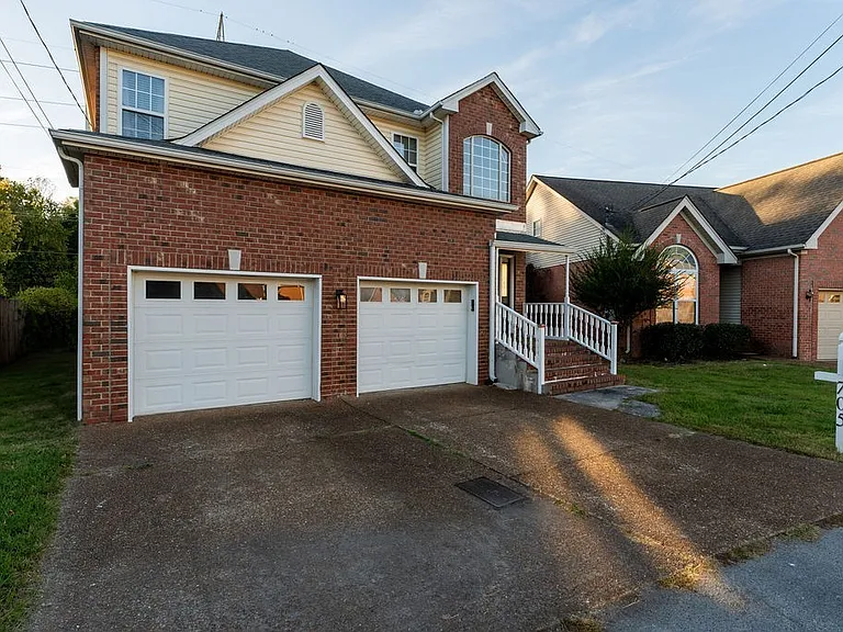 705 Brent Glen Pl — Photo 15