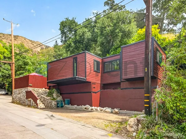 670 Woodland Dr, Sierra Madre, CA 91024