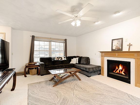 3rd image of 2050 Willowridge Pl NE