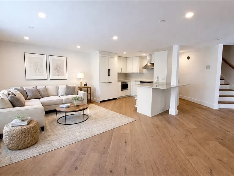 6 Elm St #6 — Photo 3