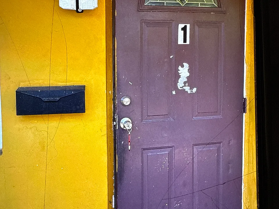 129 SE 5th St #8