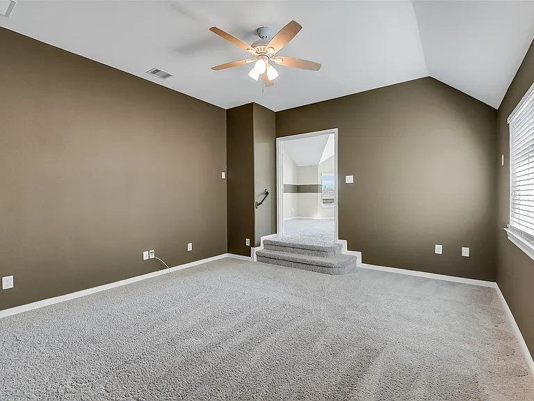 16706 Chestnut Square Dr — Photo 31