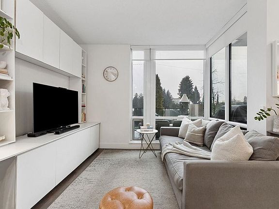 3rd image of 1550 Fern St #101
