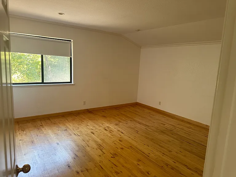 3130 E Laurel Creek Rd — Photo 12