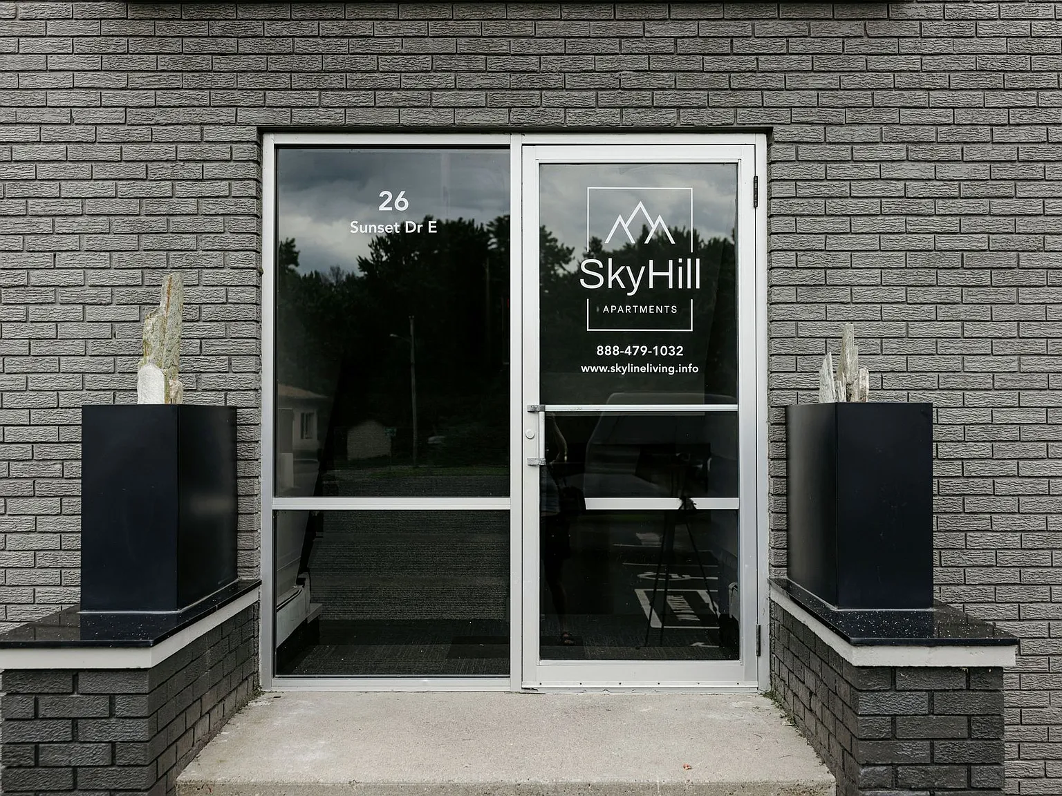 SkyHill Apartments — Photo 4