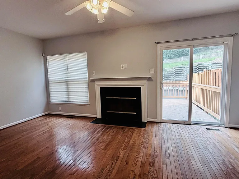 13042 Hunterbrook Dr — Photo 2