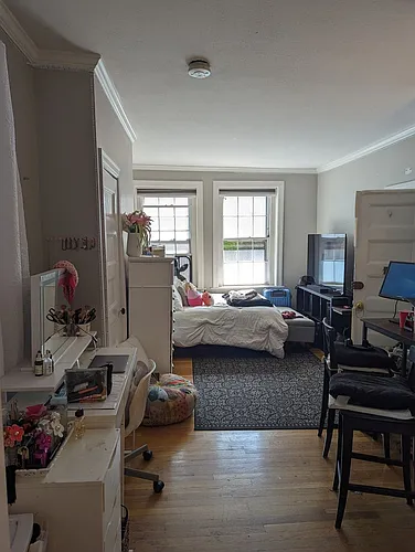 50 Joy Street Photo 1