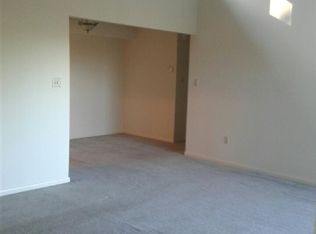 132 Turtle Creek Rd APT 10, Charlottesville, VA 22901