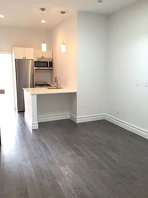 Rented by Platinum Properties | media 10