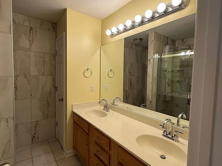 27 E Doris Ave #309 — Photo 10