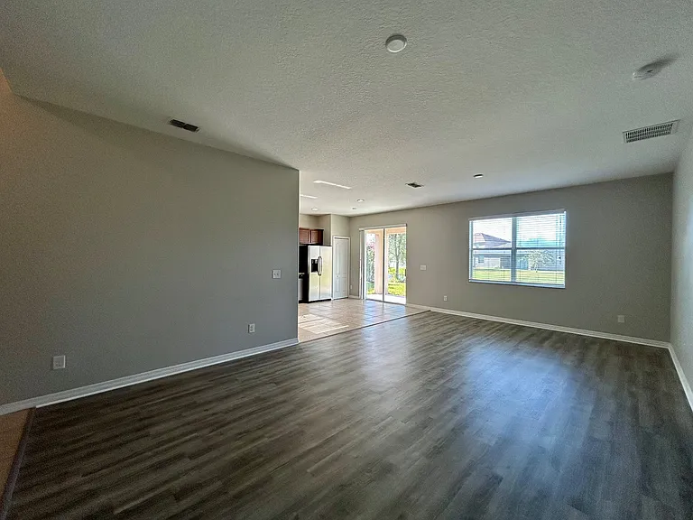 2742 Carrickton Cir — Photo 4