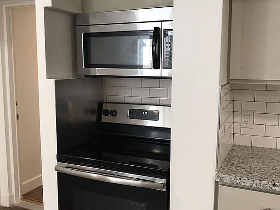 5th image of 331 S Alvernon Way #6037