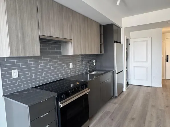 2075 Lakeshore Rd, Burlington, ON