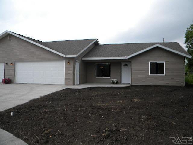 1st image of 503 Silvercreek Cir