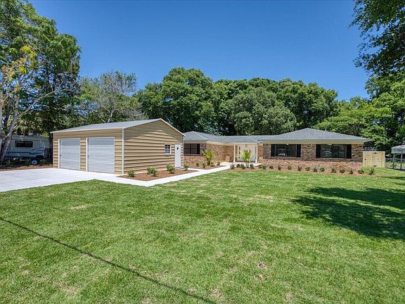 5th image of 1467 Live Oak St