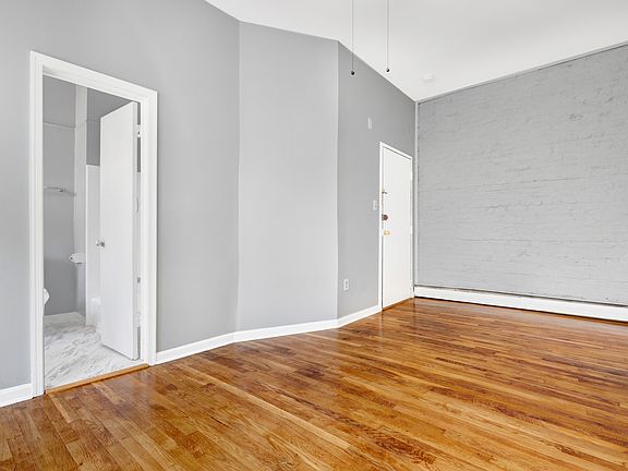 100 F St SE #3- picture 3_08212023