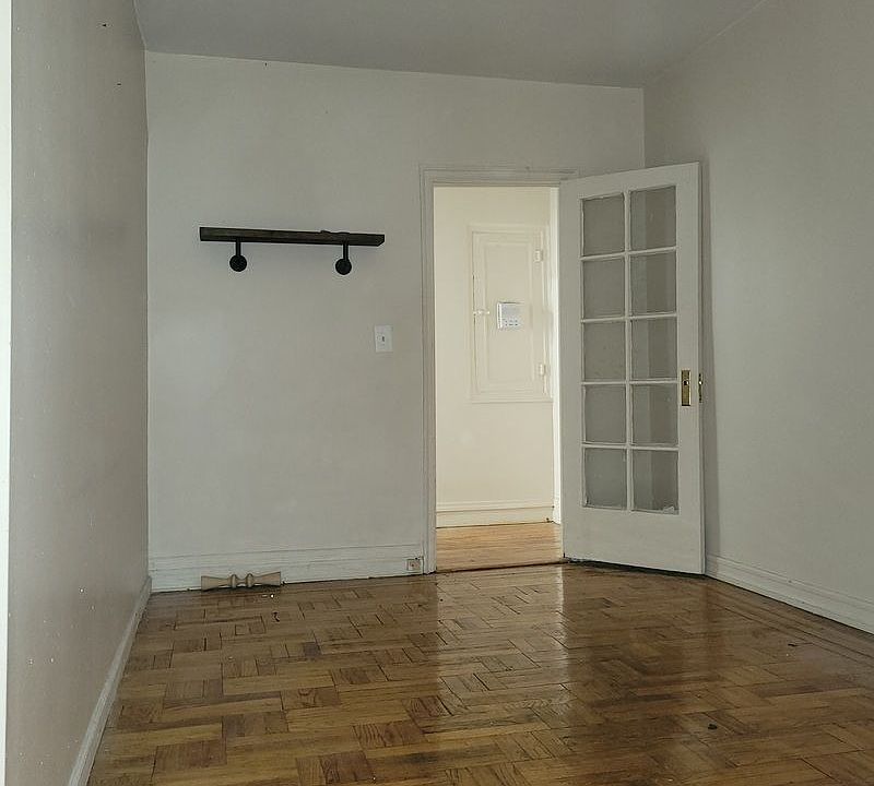 1st image of 711 W 171st St APT 38