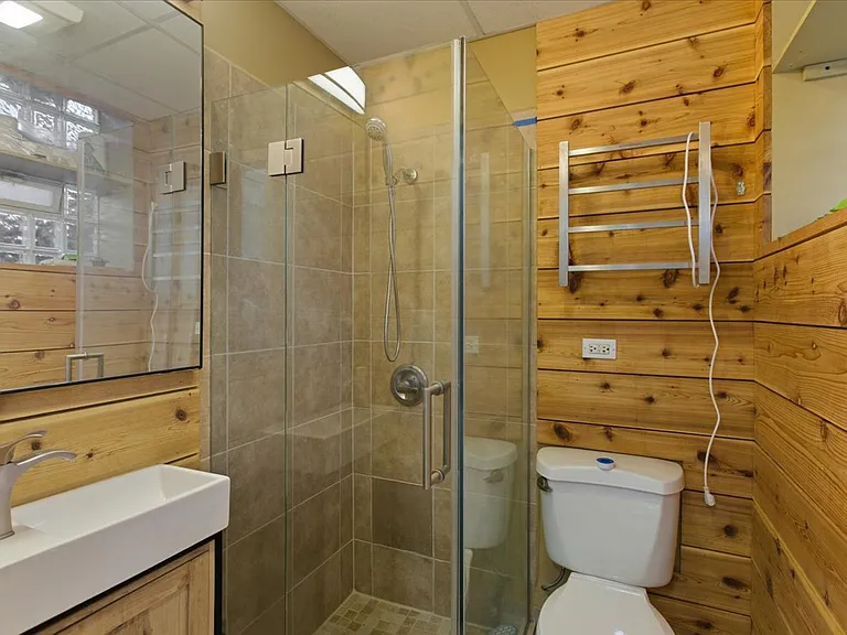 1338 W Irving Park Rd #1 — Photo 8