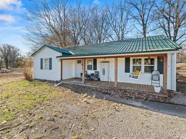 8266 Crisp Rd, Whitesville, KY 42378