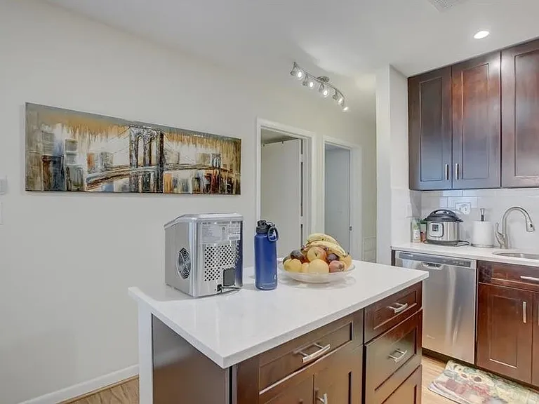 2990 NE 16th Ave #301 — Photo 2