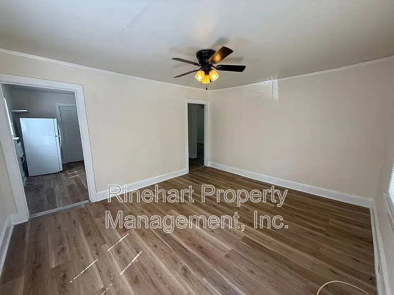 260 Lucky Ln — Photo 3