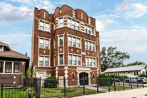 9000 S Bishop St Chicago, IL 60620 Photo 1