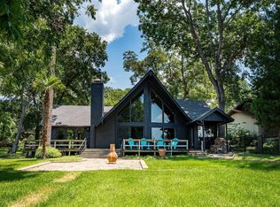 162 Lake Dr, Mabank, TX 75156