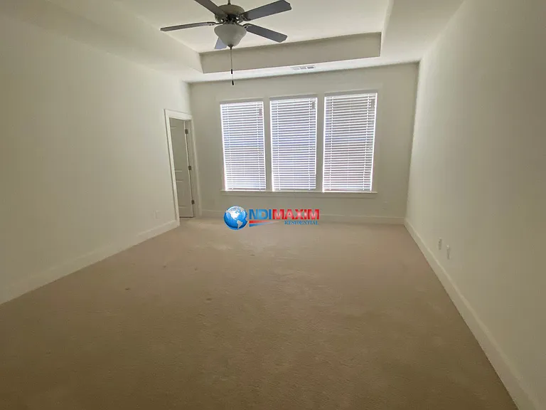 1306 Halletts Peak Pl — Photo 12