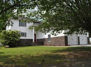 200 Whitesville Rd, Moncks Corner, SC 29461