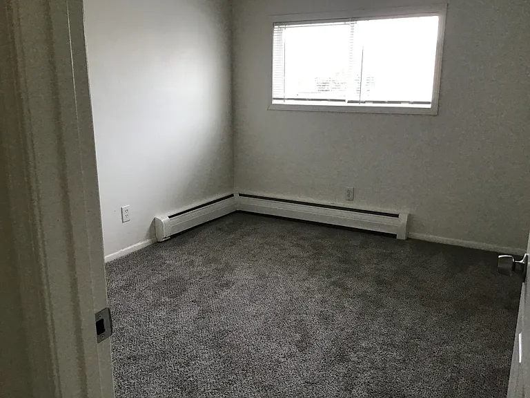 1002 W 30th Ave #25 — Photo 6