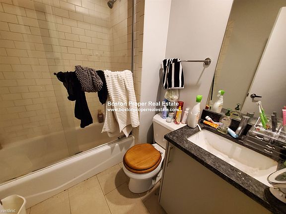 6-12 Blackwood St. #330 Boston - Back Bay Unit Photo 4 (2)