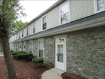Centennial Island Apartments — Photo 3
