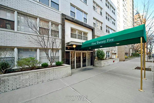 Sold by Town Residential | media 6