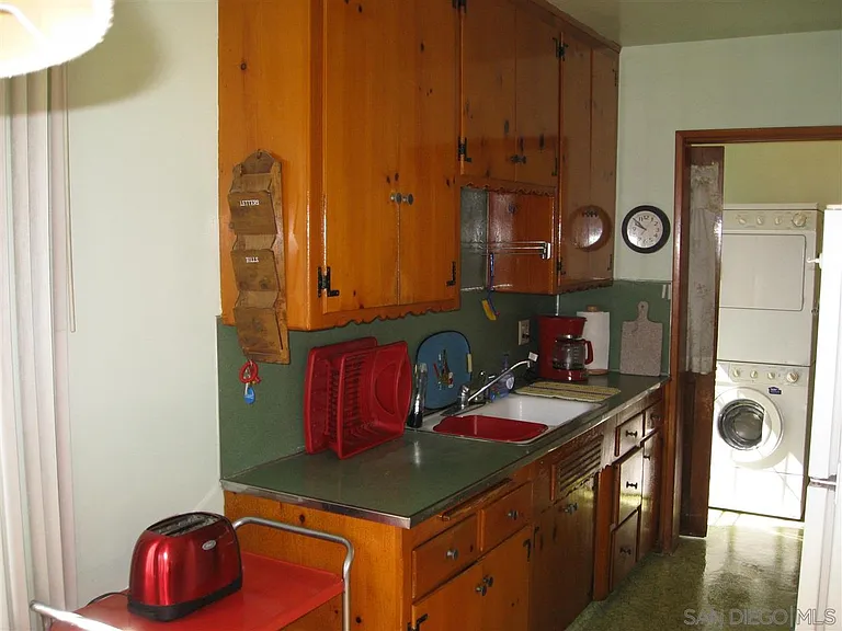 4211 Lafayette Pl — Photo 25