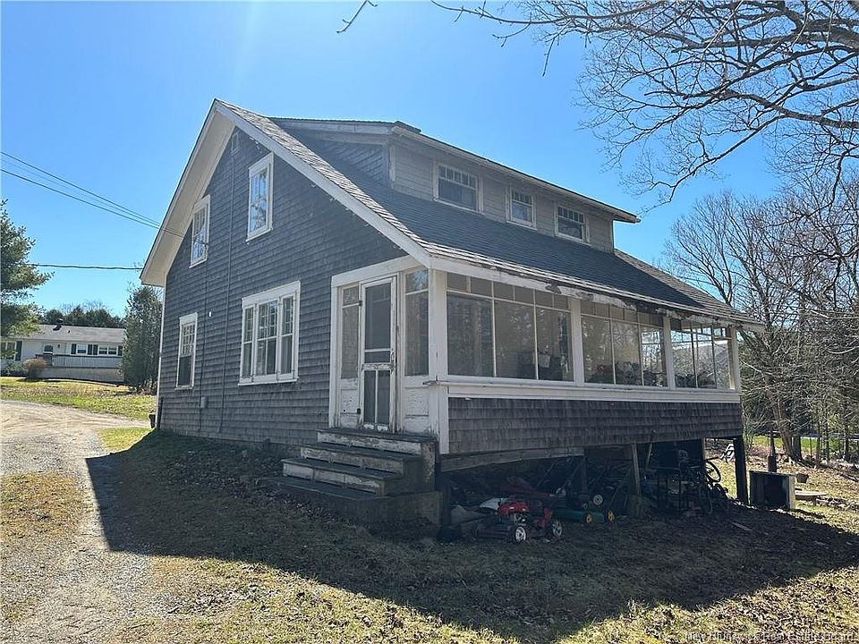 1st image of 16 Clark Rd