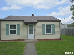 3872 Johnson Ave, Davenport, IA 52802