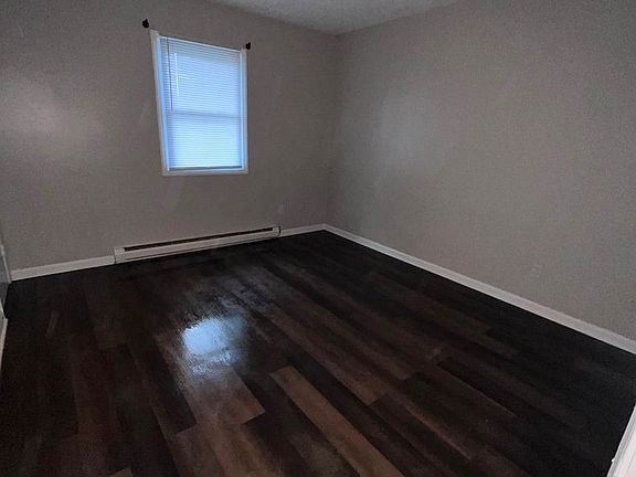 4th image of 706 Railroad Ave #706