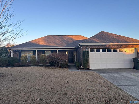 2nd image of 110 Autumn Haven Ln