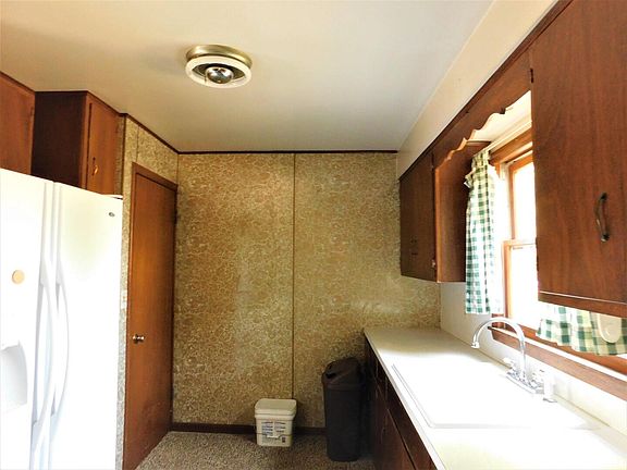 5th image of 312 Dennhardt Ave