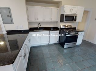 2572 Massachusetts Ave #3, Cambridge, MA 02140
